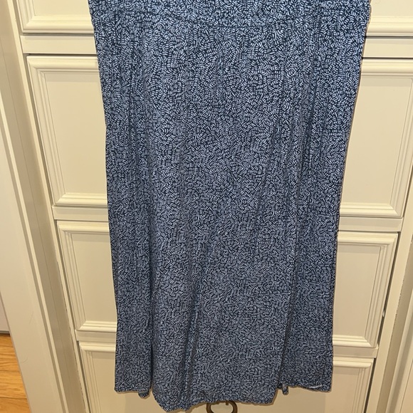 Women’s SZ M GAP  blue patterned sleeveless dress - Picture 3 of 5